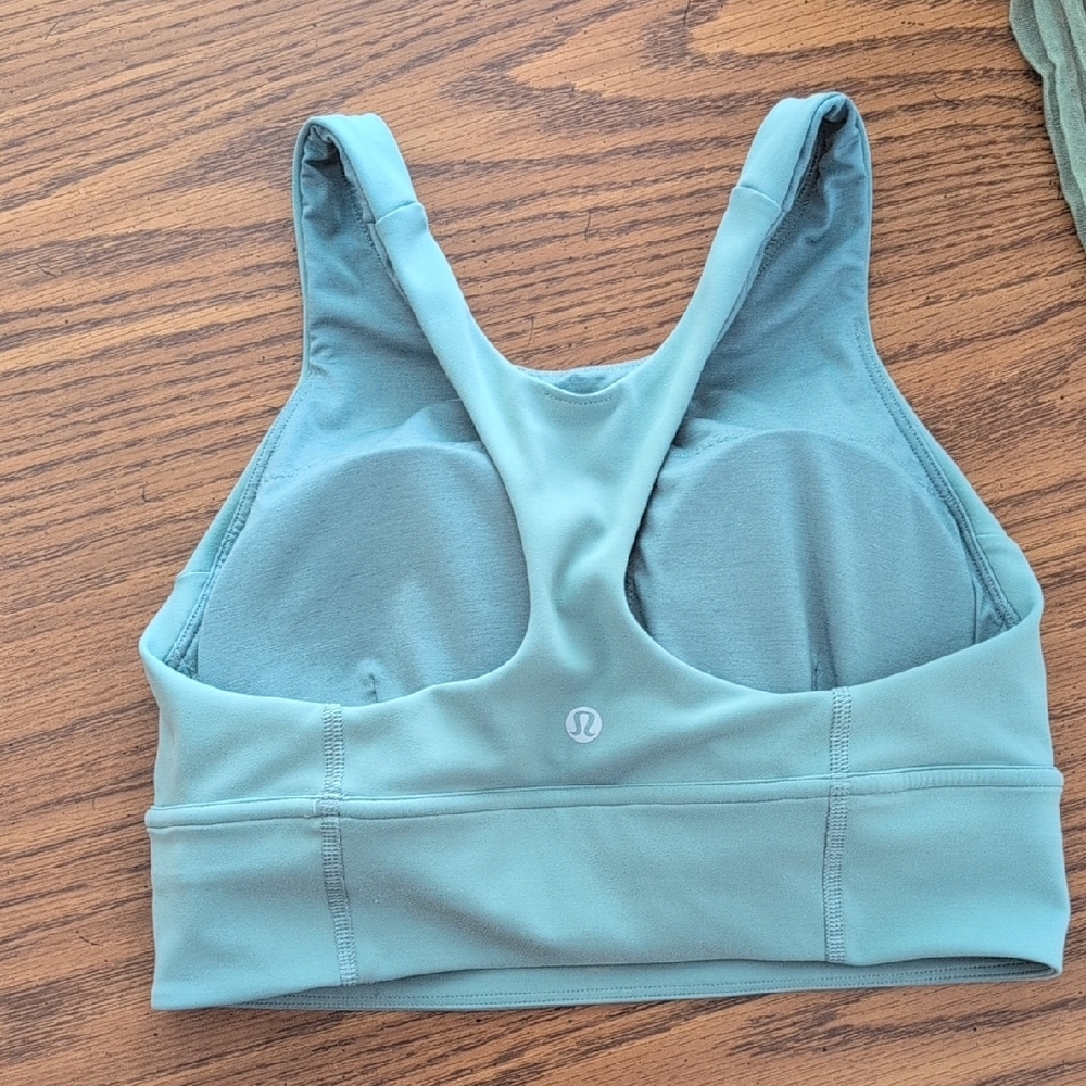 Lululemon Glow Up Bra - Picture 2 of 3